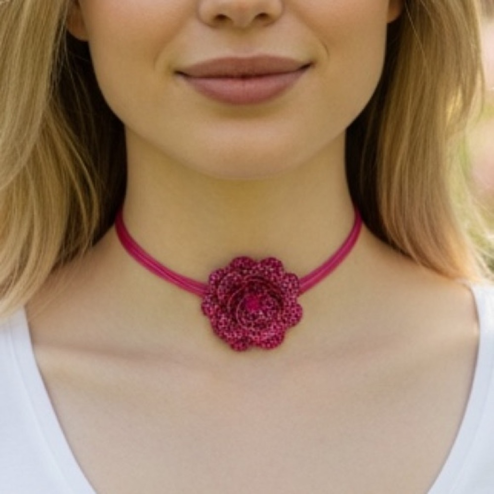 4/$20 - Jennifer & Company Pink Rhinestone Flower Choker Necklace (BR999/2) - Picture 1 of 4